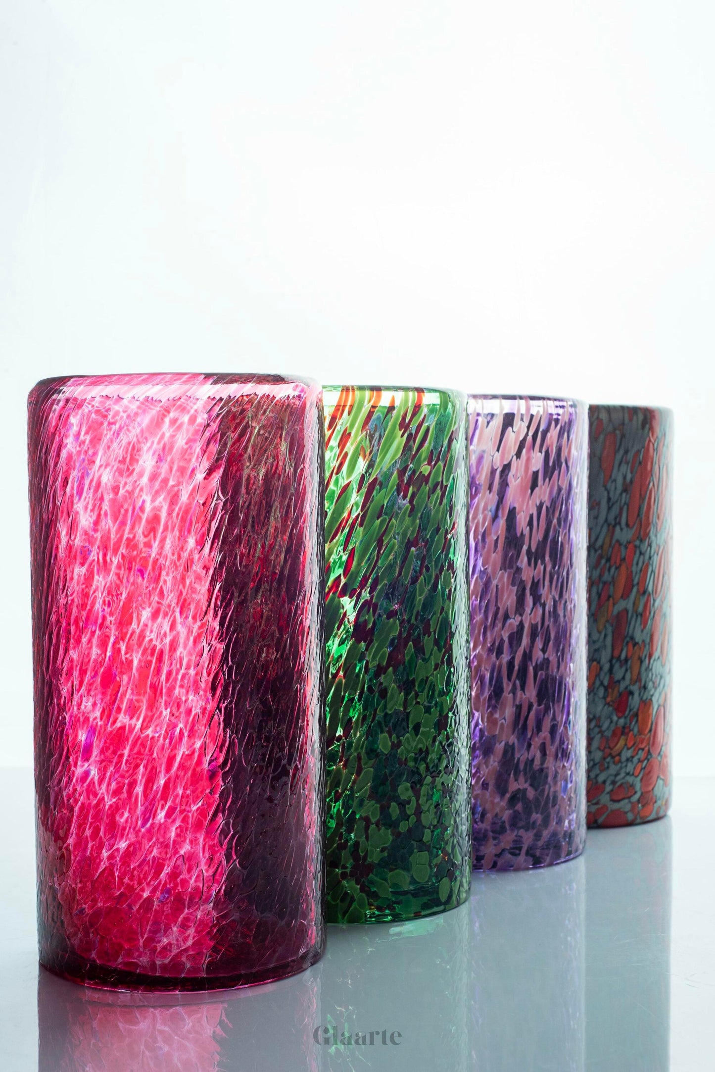 Dekoracyjny fioletowy wazon Roxo - Glaarte