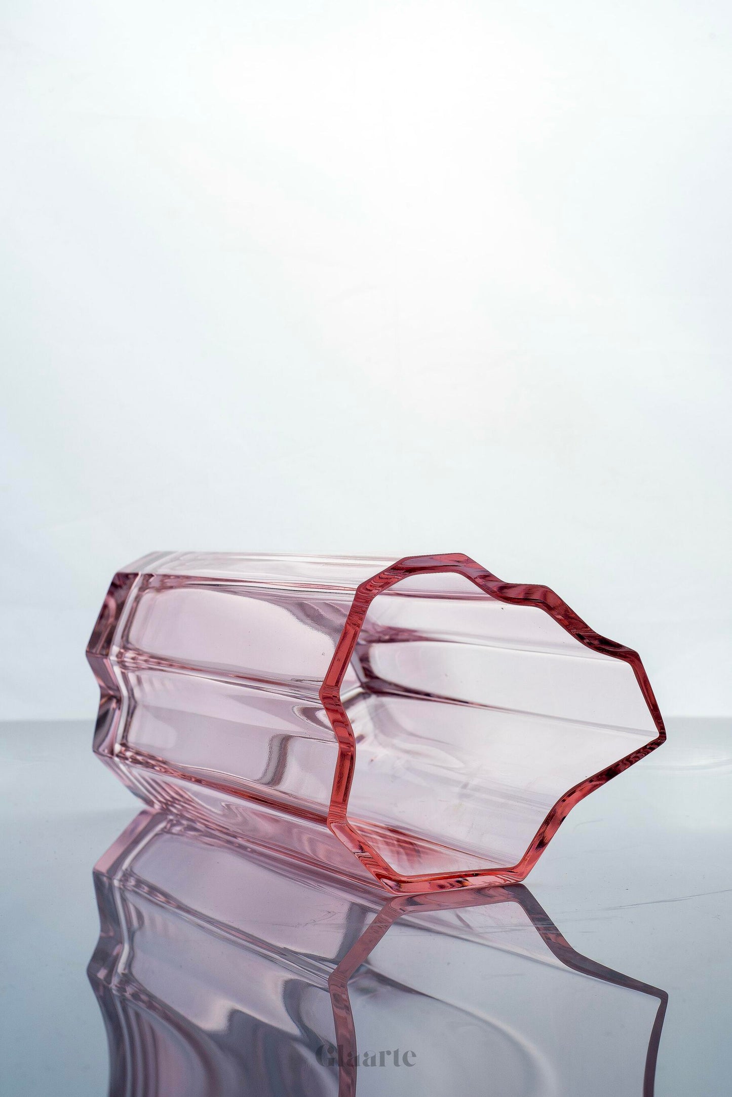 Szklany wazon dekoracyjny Borde Rosa