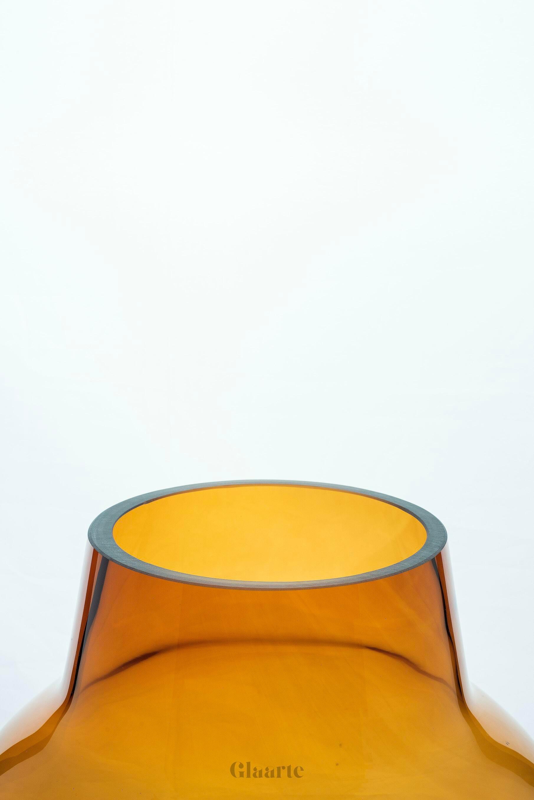 Wysoki szklany wazon dekoracyjny Brattolo Amarillo - Glaarte